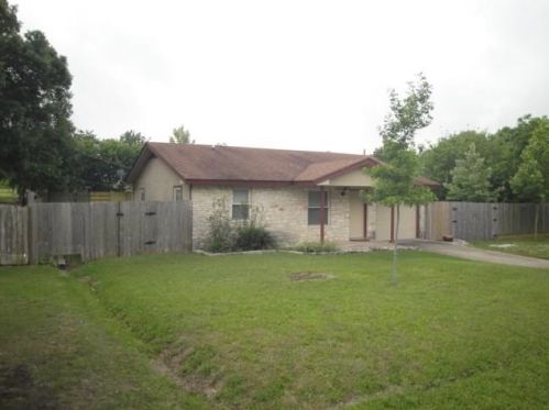 202 Matthew Ln, Georgetown, TX 78626-7439
