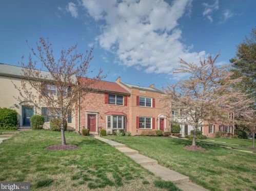 5976 Queenston St, Springfield VA  22152-1732 exterior