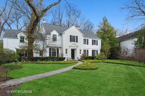 181 Apple Tree Rd, Northfield, IL 60093-3701