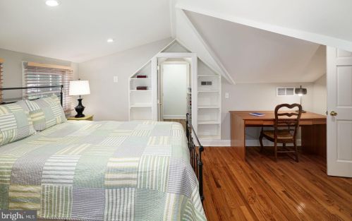 40 Upland Way, Haddonfield NJ 08033-3518 exterior