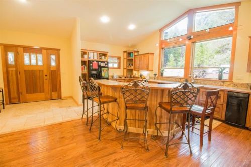 5525 Deer Crk Rd, Selma OR  97538-9740 exterior