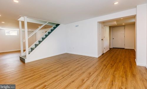 721 Pkwy Ave, Trenton NJ 08618-2729 exterior