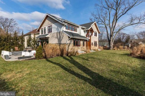 46 Leavitt Ln, Princeton NJ  08540-3921 exterior