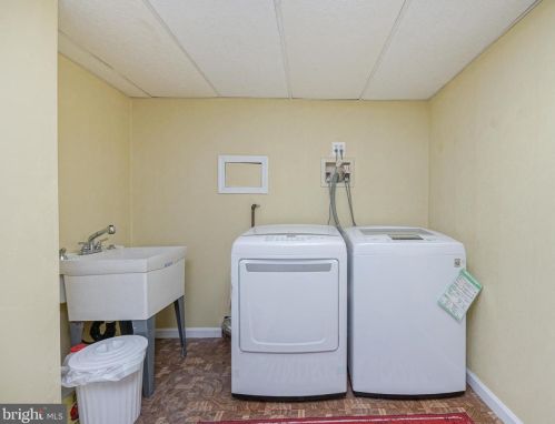 333 Crestview Ave, Blenheim NJ  08012-3005 exterior
