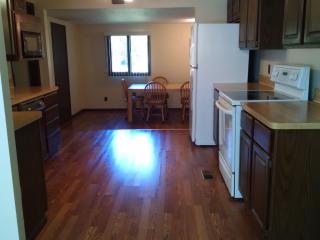 6759 Glenview Rd, Cleveland OH  44143-3514 exterior