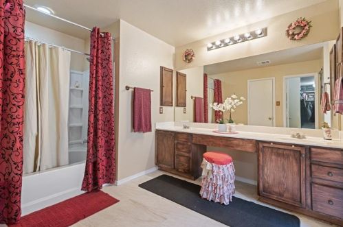 11200 Chatam Berry Ln, Austin TX  78748-3935 exterior