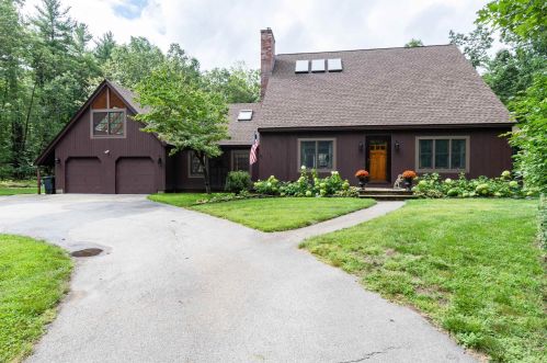 103 Mooar Hill Rd, Hollis, NH 03049-6243