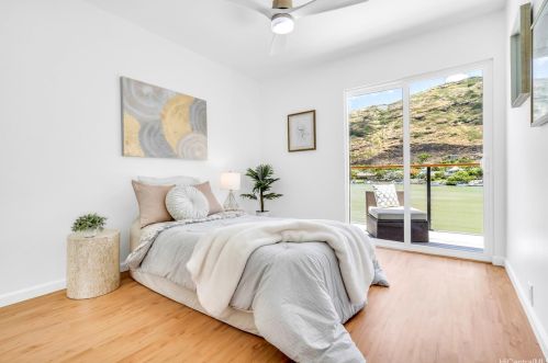 6847 Niumalu Loop, Honolulu HI  96825-1642 exterior