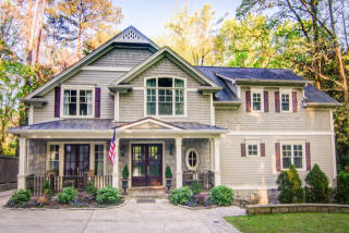 1901 Walthall Dr, Atlanta GA  30318-2648 exterior