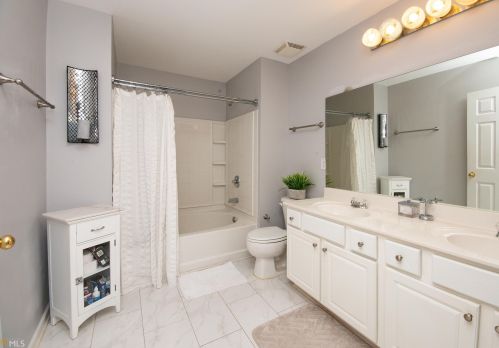 748 Celeste Ln, Atlanta GA  30331-8606 exterior