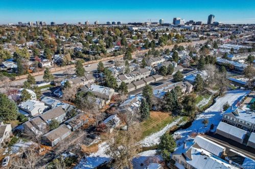 6948 Briarwood Cir, Englewood CO  80112-1151 exterior