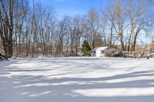 531 Atkins St, Middletown CT  06457-1546 exterior