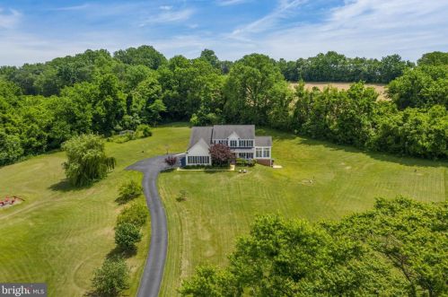 18786 Granite Falls Ln, Leesburg, VA 20175-6880