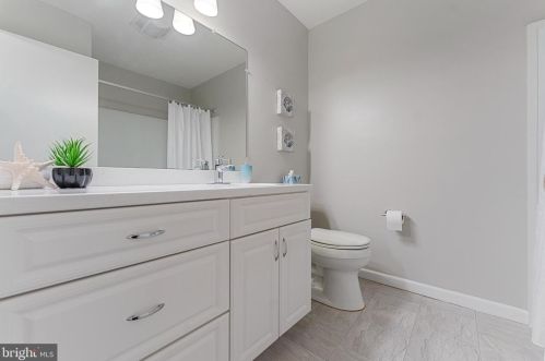 12515 Davan Dr, Silver Spring MD 20904-3504 exterior