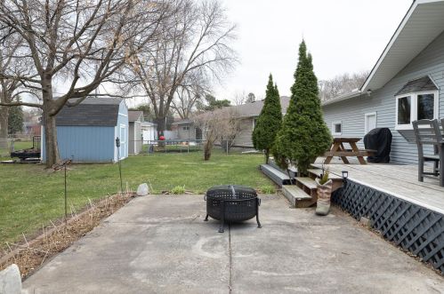 4266 Jasper Dr, Saint Paul MN  55122-2011 exterior