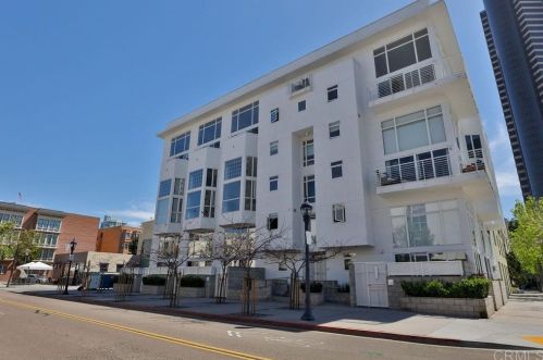 221 Island Ave, San Diego, CA 92101-6936