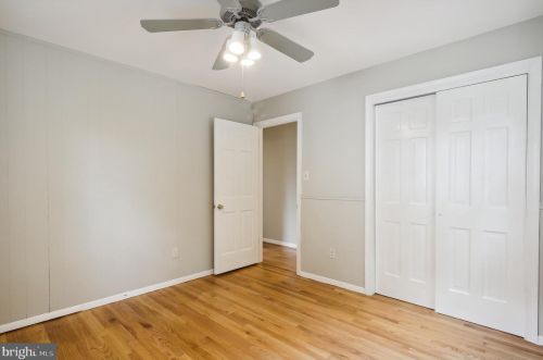 1221 Pinecrest Cir, Silver Spring MD 20910-1626 exterior