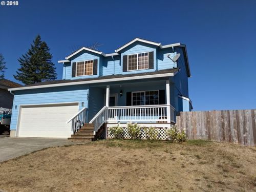 1602 Pioneer Dr, Willamina, OR 97396-2848