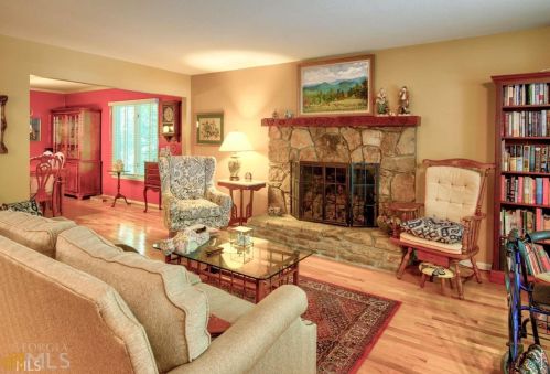 103 Bleckley Place Ln, Clayton, GA 30525-5428