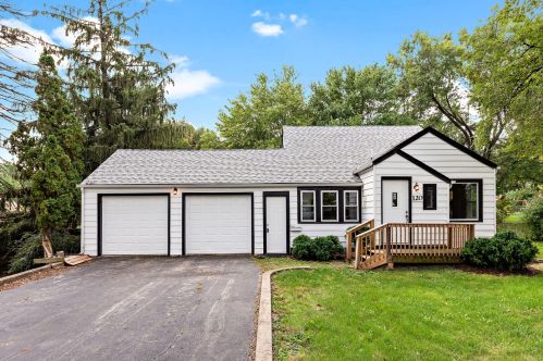 120 2nd Ave, Mokena, IL 60451-1827