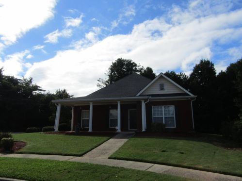 1259 Saxony Dr, Conyers GA  30013-6611 exterior