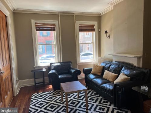 240 Mercer St, Trenton, NJ 08611-1726