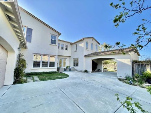619 Traviso Cir, Livermore, CA 94550-7071