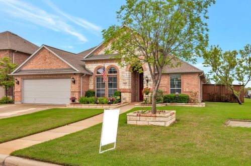 7149 Old Santa Fe Trl, Fort Worth, TX 76131-2843