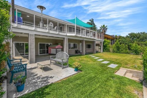 450 25 St, Upland CA 91784-8338 exterior