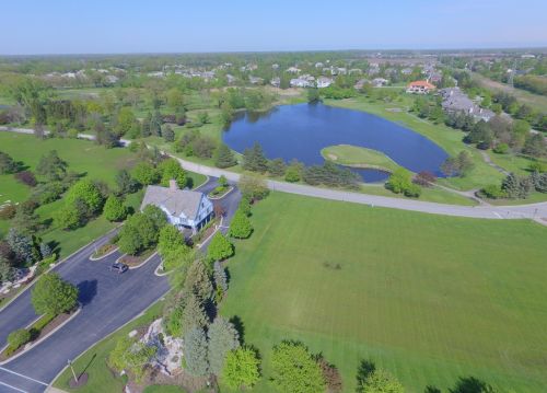 4 Loblolly Ct, Lemont IL  60439-7744 exterior