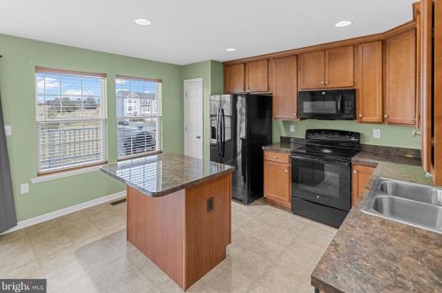 22 Appalachian Ct, Falling Waters WV  25419-1169 exterior