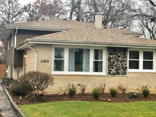 11215 Depot St, Worth, IL 60482-1812