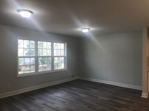 5385 Denny Dr, Atlanta GA  30349-5205 exterior