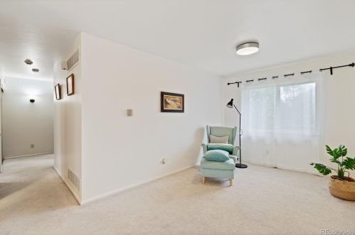 17123 Brown Cir, Aurora CO 80013-4947 exterior