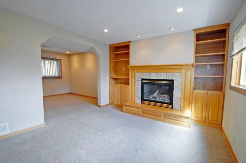 2686 Hydram Ave, Saint Paul MN  55128-4813 exterior
