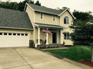 2636 Lochcarron Dr, Ferndale, WA 98248-8994