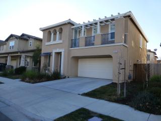 1812 Percy Ln, San Ramon, CA 94582-5935