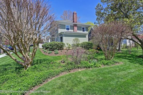 197 Hudson Ave, Tinton Falls NJ 07701-2140 exterior