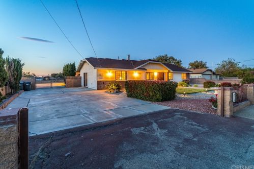 3213 Avenue, Lancaster, CA