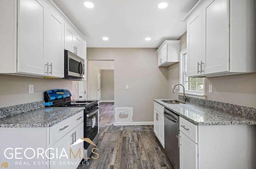 121 Dahlia Ave, Atlanta GA  30314-1207 exterior