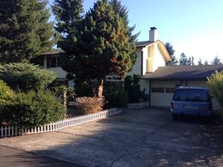 1724 156th Street Ct, Tacoma, WA 98445-2466