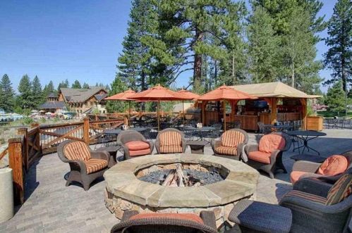 12298 Frontier Trl, Truckee CA  96161-4544 exterior