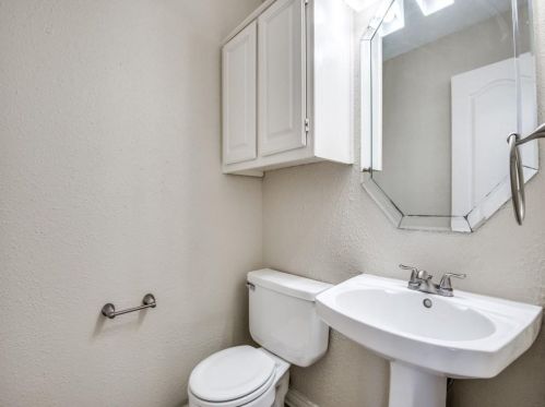 2112 Alto Ave, Carrollton TX 75007-2232 exterior