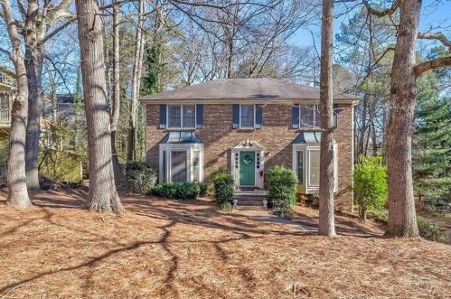 1803 Yorkshire Dr, Holly Springs, GA 30189-3572