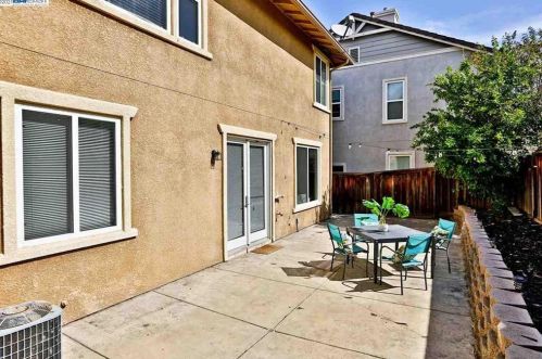 3906 Hidden Grove Ln, Concord CA  94519-1161 exterior