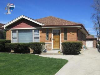 7811 Octavia Ave, Niles IL  60714-2907 exterior