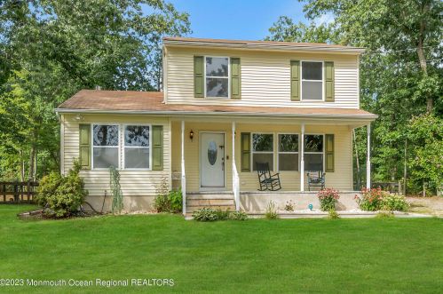 218 Grawtown Rd, Jackson Twp, NJ 08527-5107