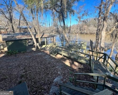 468 Half Moon Lake Rd, Baxley, GA 31513-6431