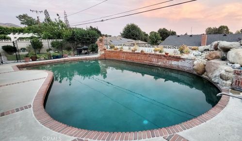 844 Northridge Ave, Glendora, CA 91741-2814