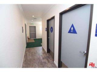 3525 Glenhurst Ave, Los Angeles CA  90039-2124 exterior